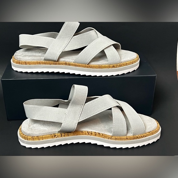 NEW sandals B-52 by bullboxer, size 8 - Picture 3 of 8